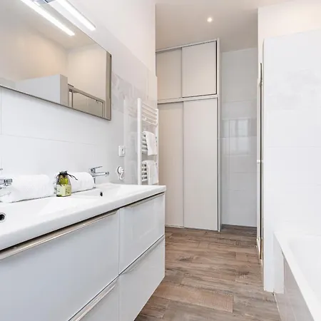 Apartmán Jean Medecin Av - Large 2 Bdrs Ac *