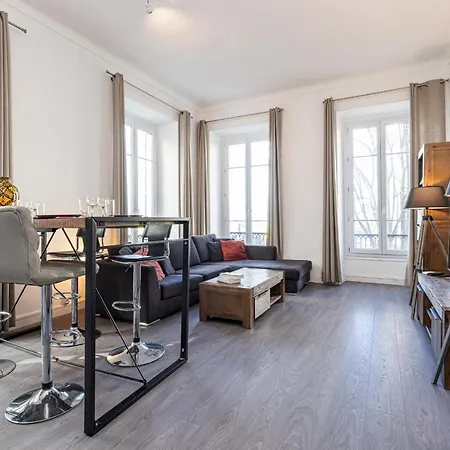 Apartment Jean Medecin Av - Large 2 Bdrs Ac Nice