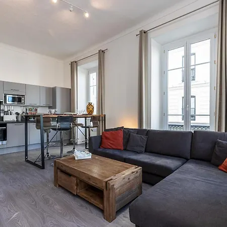 Jean Medecin Av - Large 2 Bdrs Ac Apartment Nice