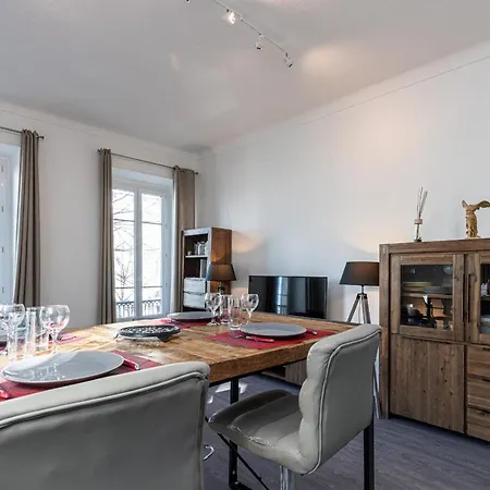Jean Medecin Av - Large 2 Bdrs Ac Appartement *